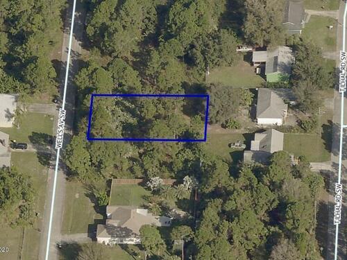 449 Wells Avenue SW, Palm Bay, FL 32908