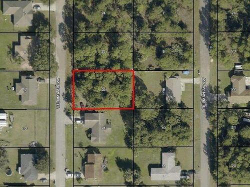 449 Tuloma Avenue SW, Palm Bay, FL 32908