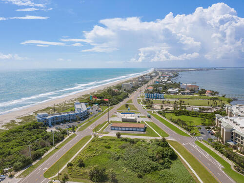 2031 S Orlando Avenue, Cocoa Beach, FL 32931