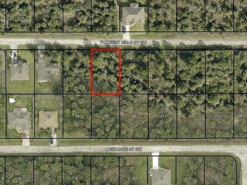 558 Forrest Hills Street SW, Palm Bay, FL 32908