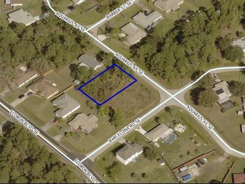 272 Aquarius Avenue SE, Palm Bay, FL 32909