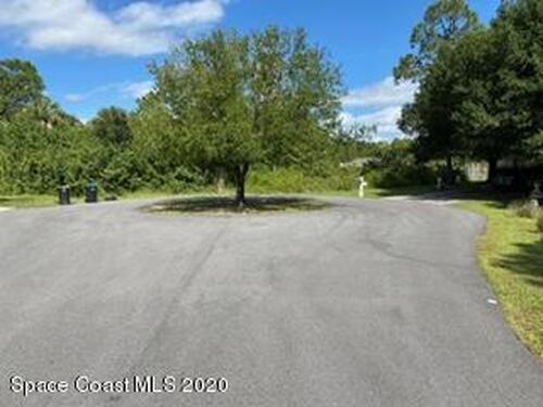 395 Kapok Court NW, Palm Bay, FL 32907