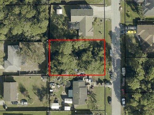 250 Nabble Avenue NW, Palm Bay, FL 32907