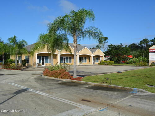 6141 N Courtenay Parkway N, Merritt Island, FL 32953