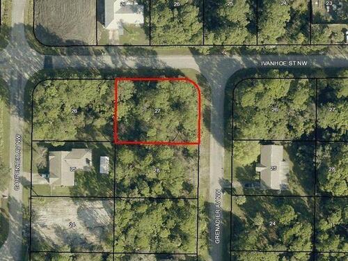 498 Grenadier (Corner Of Ivanhoe) Avenue NW, Palm Bay, FL 32907