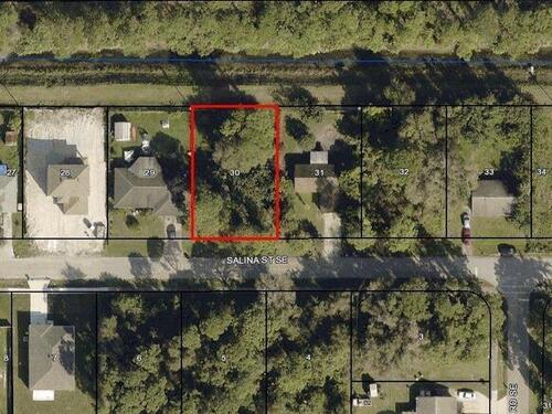 1077 Salina Street SE, Palm Bay, FL 32909