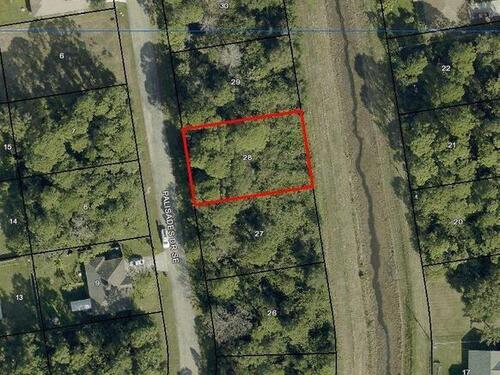 2811 Palisades Drive SE, Palm Bay, FL 32909