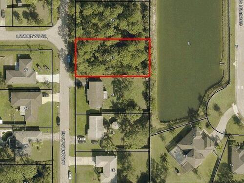 207 Aquarius Avenue SE, Palm Bay, FL 32909