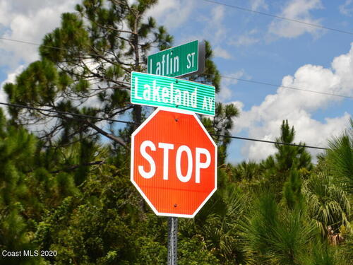 3266 Lakeland Avenue SW, Palm Bay, FL 32908