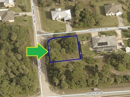 596 Lafayette Street SW, Palm Bay, FL 32908