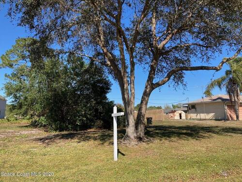 1429 Talavera Street SE, Palm Bay, FL 32909