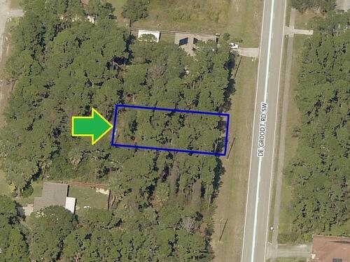 1450 Degroodt Road SW, Palm Bay, FL 32908