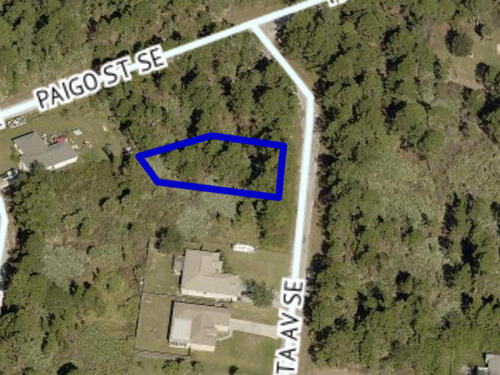 2726 SE Fiesta Avenue SE, Palm Bay, FL 32909