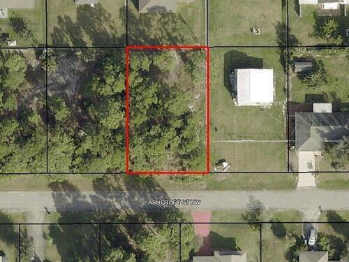 1825 Ashcroft Street NW, Palm Bay, FL 32907