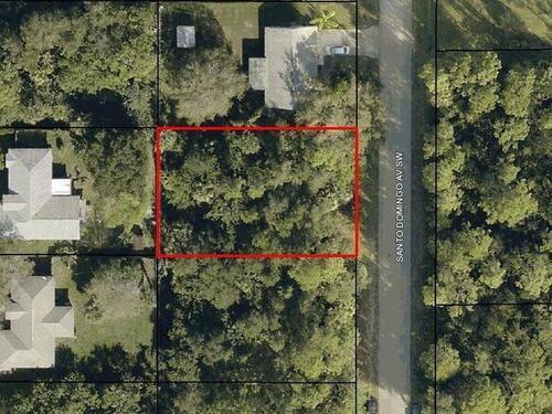 700 Santo Domingo Avenue SW, Palm Bay, FL 32908