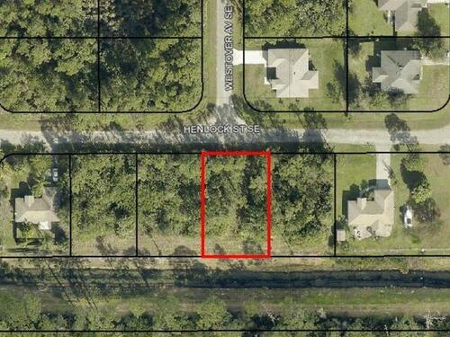 634 Henlock Street SE, Palm Bay, FL 32909