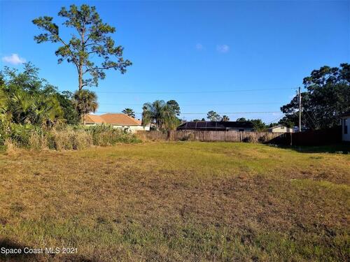 906 Tolson Street SE, Palm Bay, FL 32909