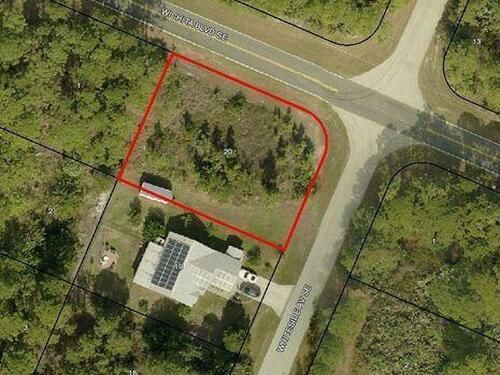 2208 Whiteside Avenue SE, Palm Bay, FL 32909
