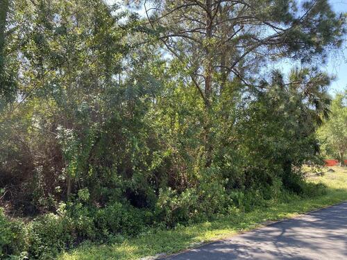 2135 Watkins Road SE, Palm Bay, FL 32909