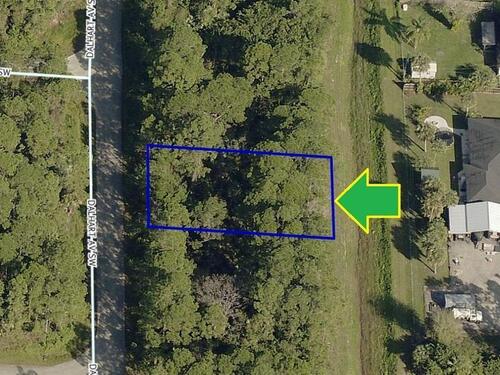 857 Dalhart Avenue SW, Palm Bay, FL 32908