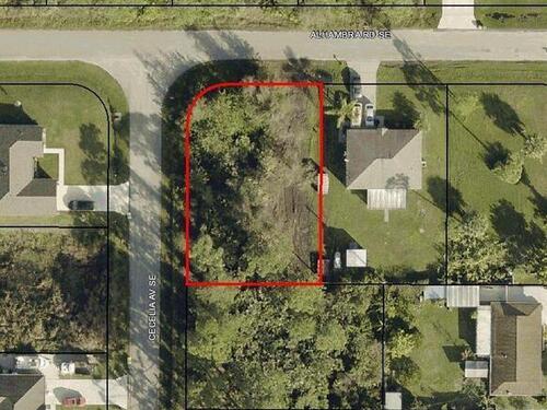 678 Alhambra (Corner Of Cecilia) Road SE, Palm Bay, FL 32909