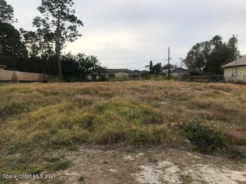 1326 Hegira Street NW, Palm Bay, FL 32907