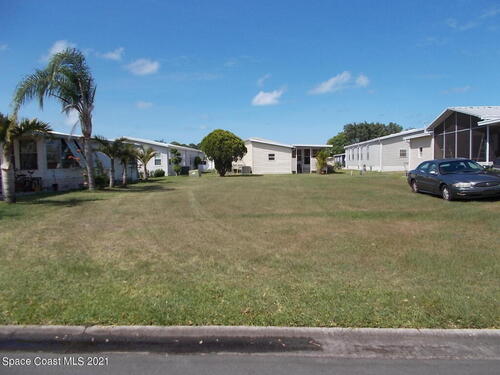 322 Macadamia Drive, Barefoot Bay, FL 32976