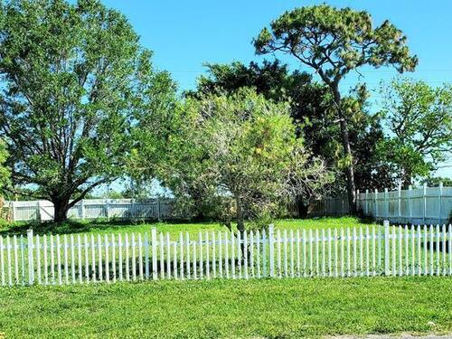 1807 Ardmore Street NE, Palm Bay, FL 32907