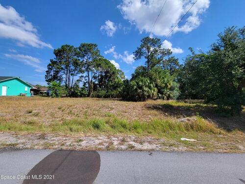 1853 Hays Street NW, Palm Bay, FL 32907