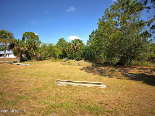 547 Town Road SW, Palm Bay, FL 32908