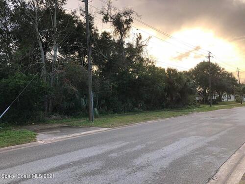 1001 Palmetto Street, Titusville, FL 32796