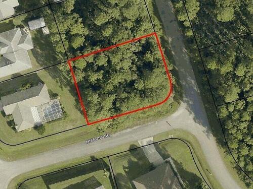 2694 Ramsdale (Corner Of Hutt) Drive SE, Palm Bay, FL 32909