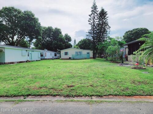 635 Marlin Circle, Barefoot Bay, FL 32976