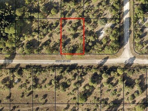 669 Star Street SW, Palm Bay, FL 32908