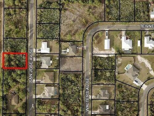3250 San Jose Avenue SE, Palm Bay, FL 32909