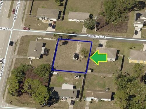 870 Brickell Street SE, Palm Bay, FL 32909