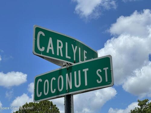 701 Carlyle Avenue SE, Palm Bay, FL 32909