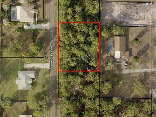 261 Battersea Avenue SE, Palm Bay, FL 32909