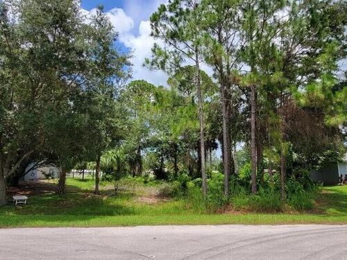 559 Town Road SW, Palm Bay, FL 32908