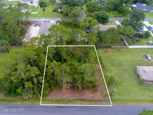 700 Coconut Street SE, Palm Bay, FL 32909