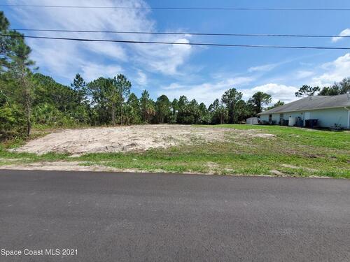 318 Silverfrost Street SE, Palm Bay, FL 32909