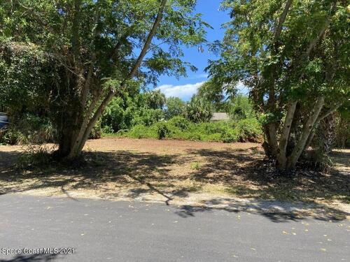 1111 NE Ver Circle NE, Palm Bay, FL 32905