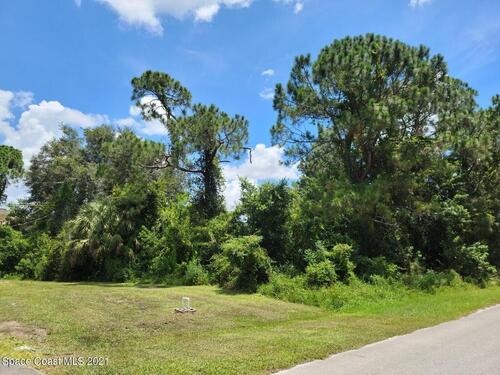 398 Warner Road SW, Palm Bay, FL 32908