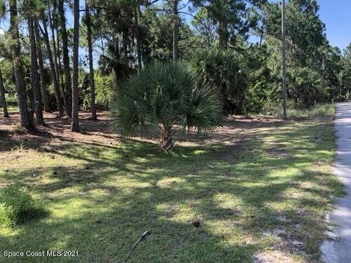 1438 Hopkins Avenue SW, Palm Bay, FL 32908