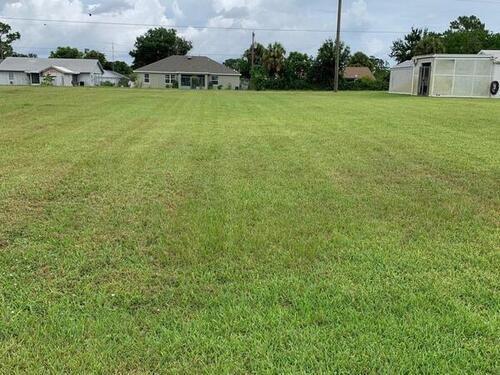 749 Brickell Street SE, Palm Bay, FL 32909