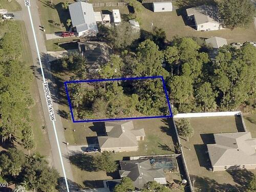 473 Tropicaire Avenue SW, Palm Bay, FL 32908