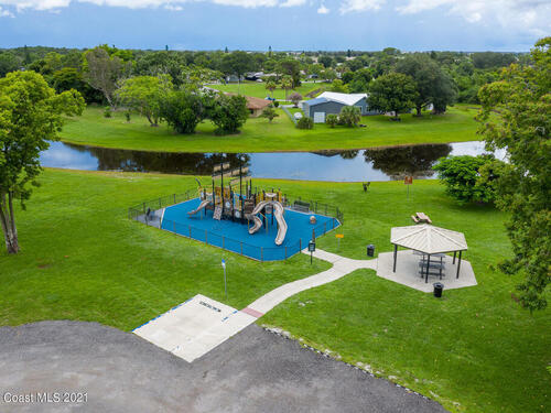 750 Riviera Drive NE, Palm Bay, FL 32905