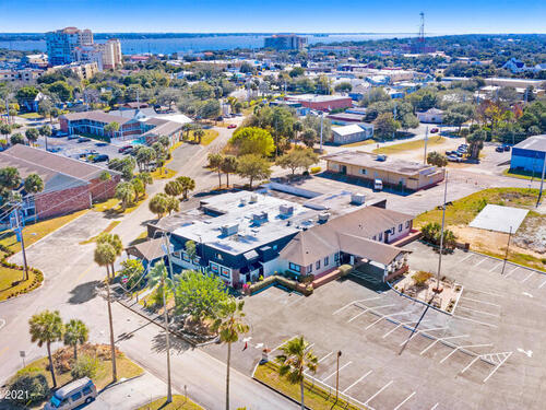 300 N Cocoa Boulevard, Cocoa, FL 32922