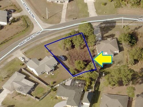 482 Americana Boulevard NW, Palm Bay, FL 32907