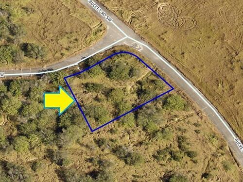 2232 Bucket Road SW, Palm Bay, FL 32908